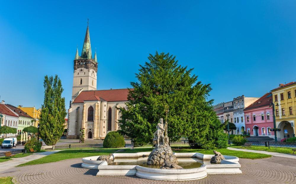 Premium City Centre Bedrooms Prešov Eksteriør billede