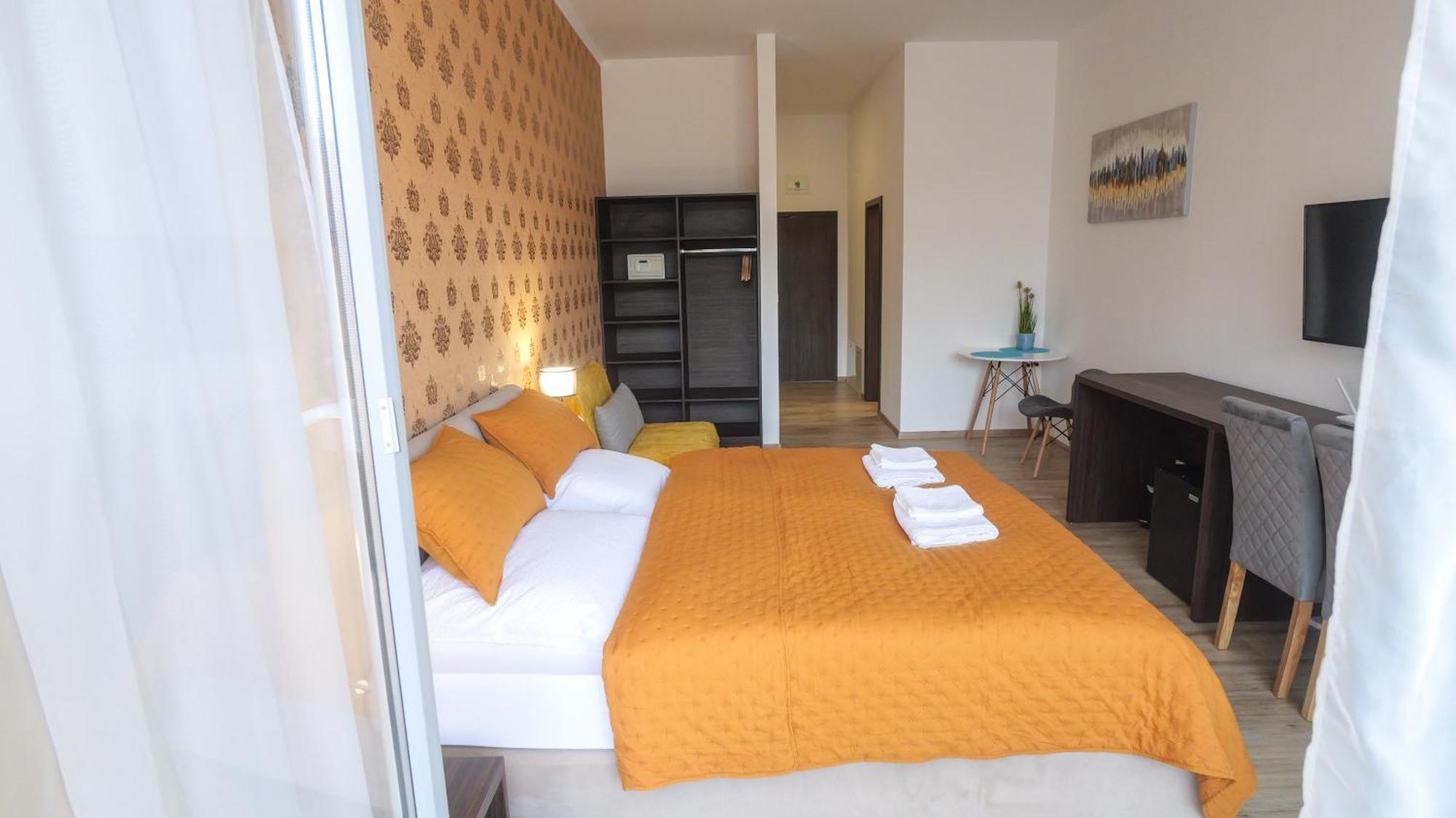 Premium City Centre Bedrooms Prešov Eksteriør billede